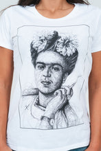 Cargar imagen en el visor de la galería, Frida Kahlo Tee
