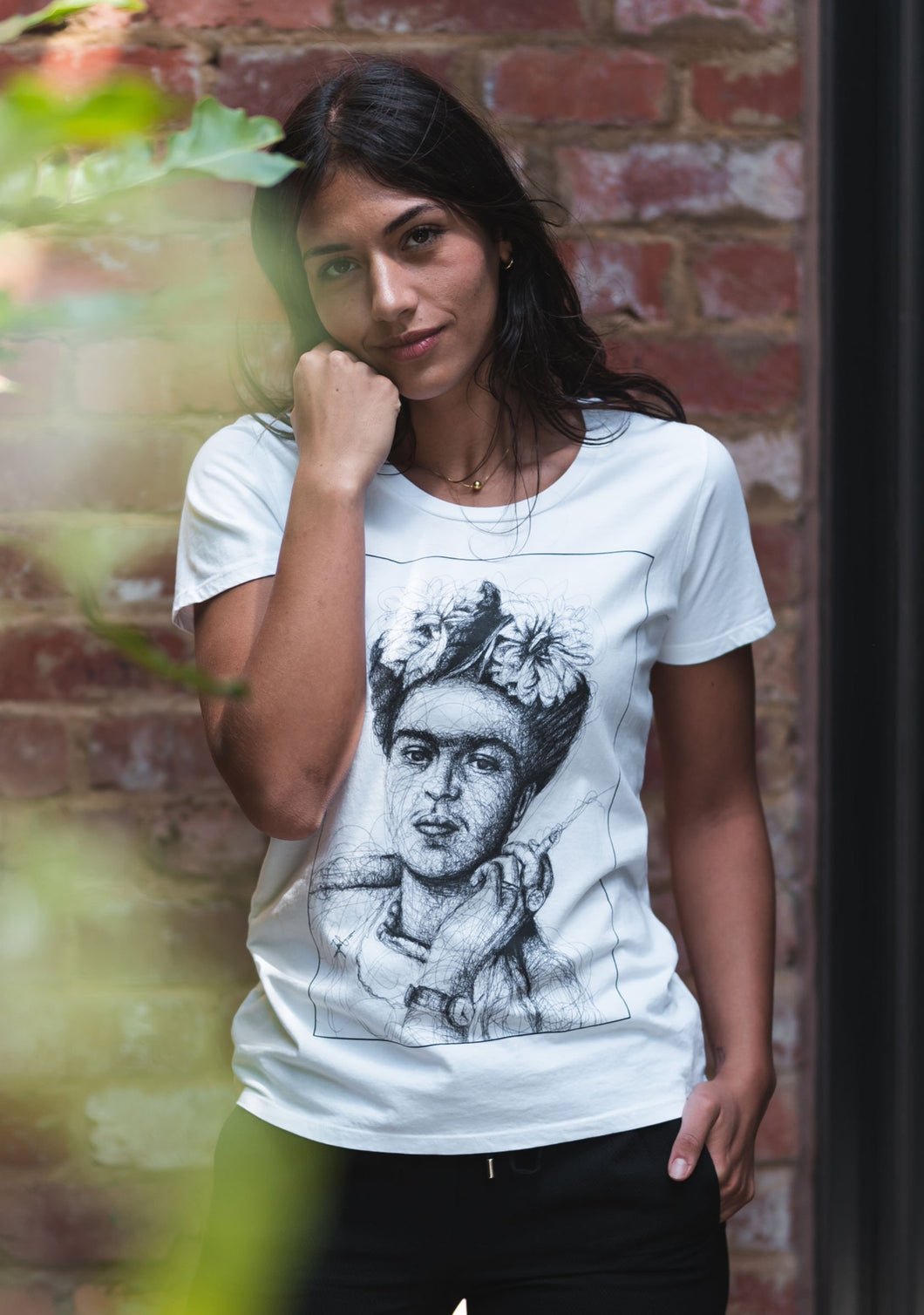 Frida Kahlo Tee