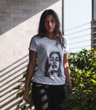 Afbeelding in Gallery-weergave laden, Rihanna Tee
